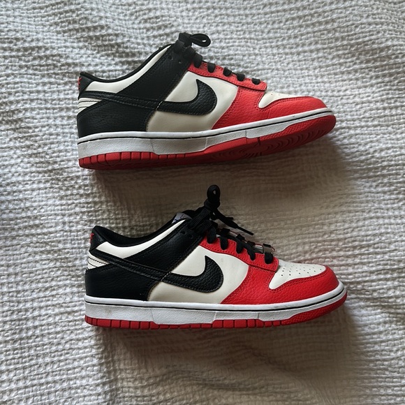 Nike dunks - Picture 2 of 4